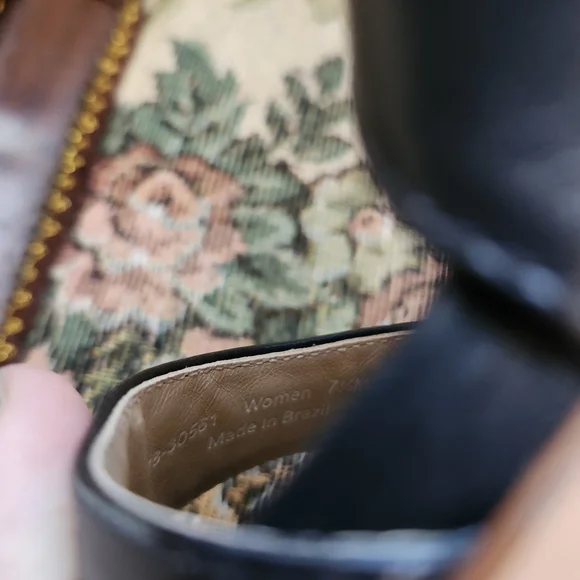 Johnston & Murphy Black Strappy Heels - Picture 7 of 7